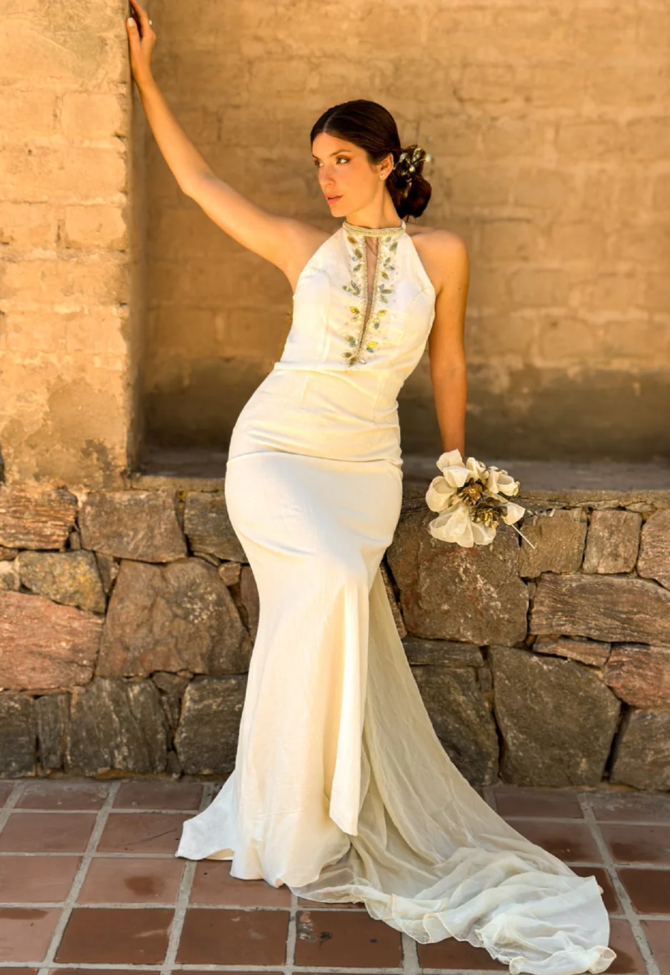 Vestido de novia con espalda descubierta